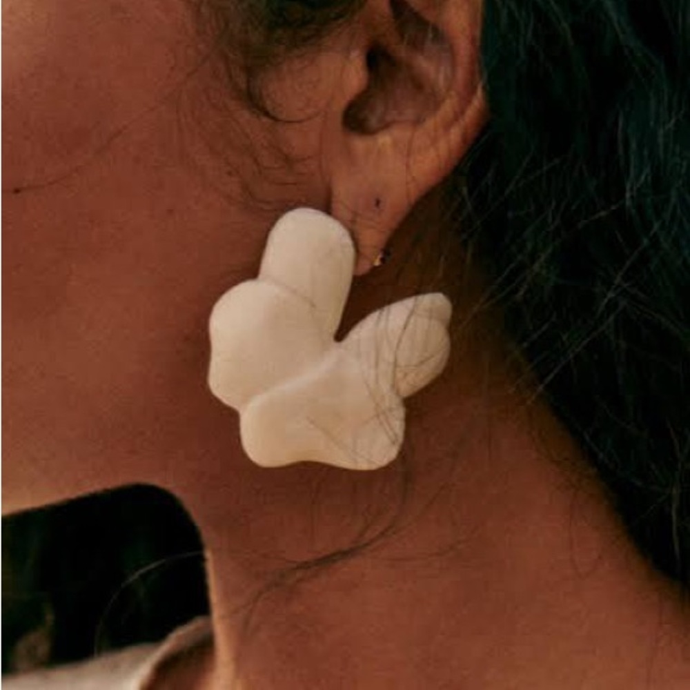 Sezane Capucine Earrings Ecru